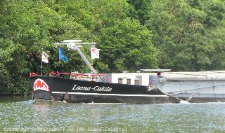 Bild: Das aufgerissene Maul am Bug des Schiffes ist das Erkennungszeichen der Loana-Calista.