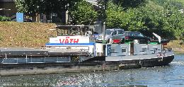 📌 → MS Senator im Jul. 2020
🌍 → DE Walheim / Neckar
🔍 → klicken
💾 → rechte Maus → Link in neuem Tab öffnen...
📷 → Canon PowerShot SX230 HS Bild: Das Roof (Wohnbereich auf dem Hinterschiff) der MS Senator bietet 3 kleine Wohnungen mit Kochgelegenheit und des Weiteren Platz für 3 PKWs auf dem Dach.