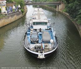 📌 → MS Rhoenland im Jun. 2020
🌍 → DE Lauffen am Neckar / Rathausstraße
🔍 → klicken
💾 → rechte Maus → Link in neuem Tab öffnen...
📷 → Canon PowerShot SX230 HS Bild: Glücklicherweise ist das schöne spitze Heck von 1961 beim Umbau der MS Rhoenland erhalten geblieben.