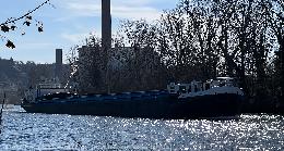 Bild: GMS Limbo entladen auf dem Neckar.
