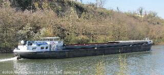 Bild: Unbeladen macht sich die 73 Meter lange MS Specter auf den Weg in den Rhein.