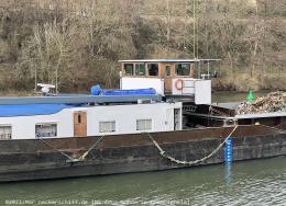 Bild: Besonders schön der holzverkleidete Steuerstand des GMS Aqua Mundo. 