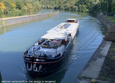 Bild: FGS Merlijn auf Neckarfahrt im Oktober 2021.