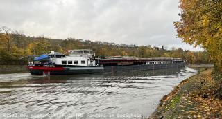 📌 → MS Pandora im Nov. 2022
🌍 → DE Besigheim / Hessigheimer Straße
🔍 → klicken
💾 → rechte Maus → Link in neuem Tab öffnen...
📷 → iPhone 13 Pro Bild: GMS Pandora vor der Einfahrt in die Neckarschleuse Besigheim.
