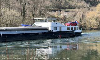 Bild: Steuerstand und Wohnbereich der MS Cheyenne.